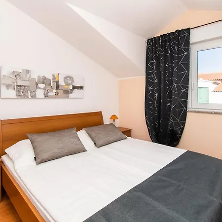 Apartment Ivica *
