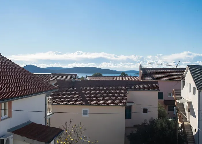 Апартаменты Ivica Водице