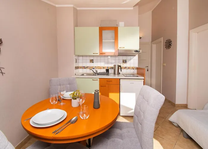 Апартаменты Ivica Водице