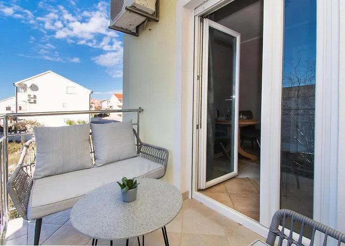 Апартаменты Ivica Водице